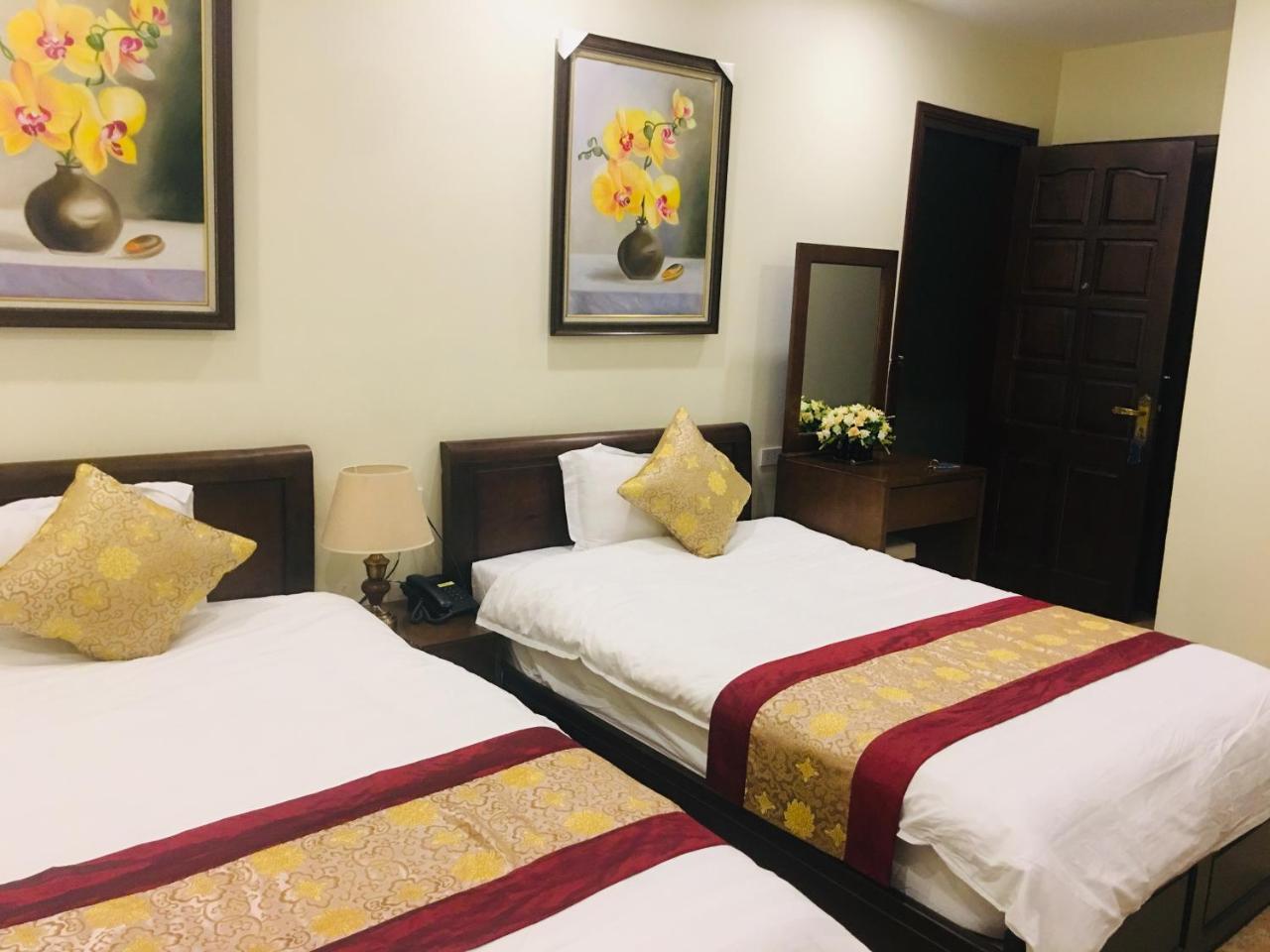 Khách sạn Hoàng Ngọc Đồng Văn Ngoại thất bức ảnh